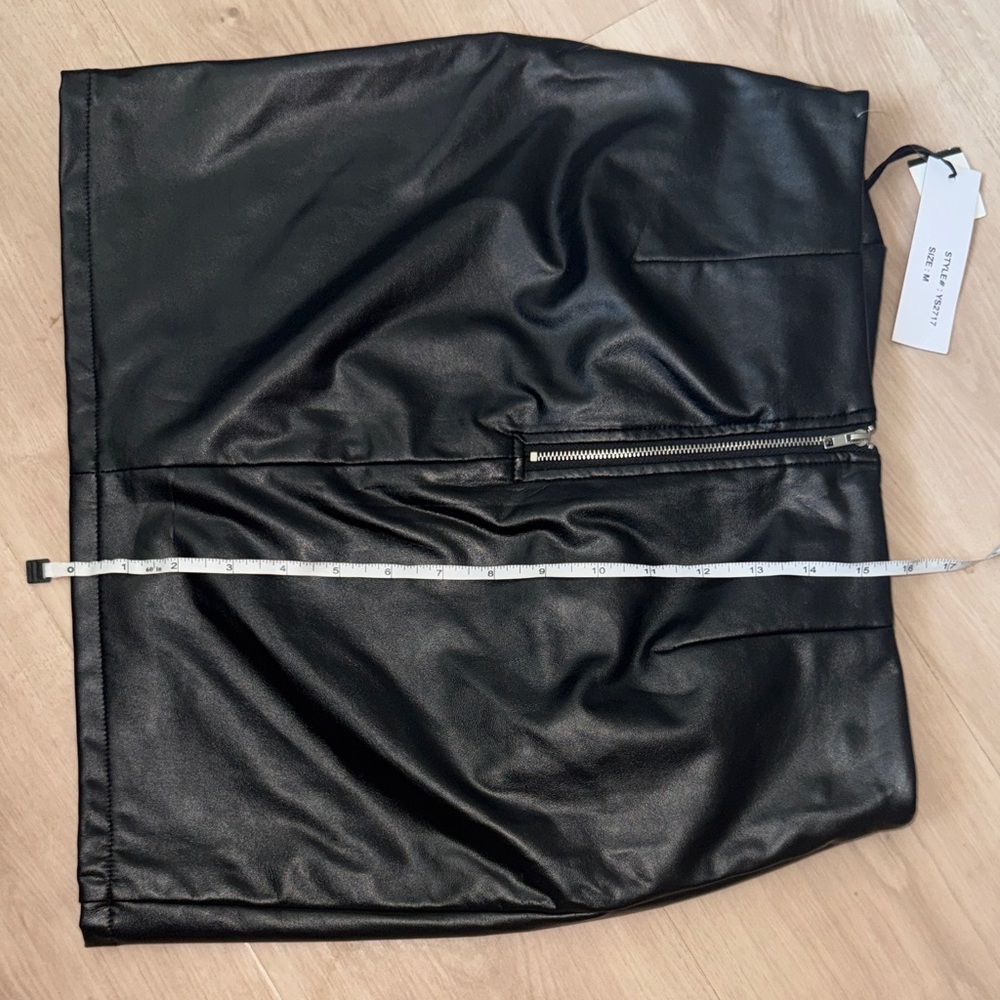 Chocolate USA Black Asymmetrical Mini Skirt - Picture 5 of 8